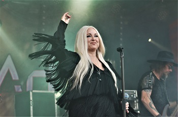 dark sarah live2023