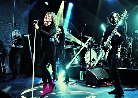 anneke van giersbergen einleitung