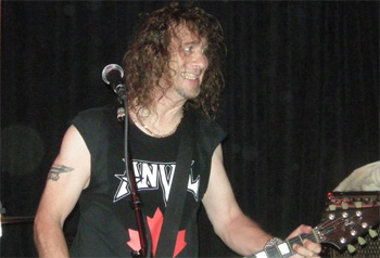 ANVIL lips2 LIVE 2012