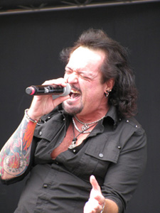 BYH quiet riot LIVE 2012