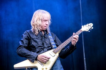 Bang Your Head - live - 2017 - diamond head