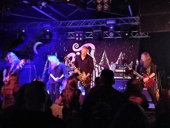 Dun Ringill - live - 2023