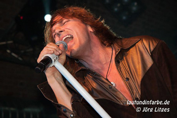 EUROPE joey tempest LIVE 2012