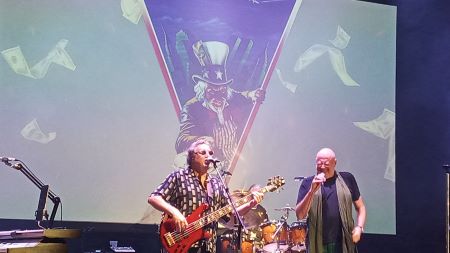 Fish - live - 2024