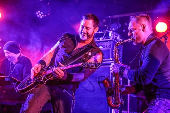 Human Zoo - live - 2018