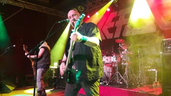 Refuge - live - 2018-1