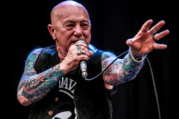 Bang Your Head - live - 2017 - rose tattoo