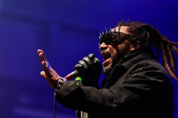 Skindred live2019