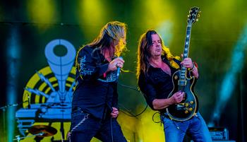 Tank - live - 2017 RH