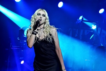 the pretty reckless 3 live2022.JPG