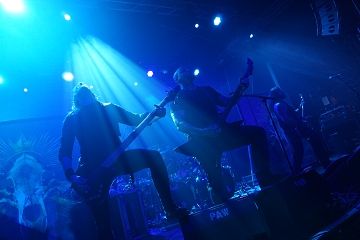 Wolfheart - live - 2022